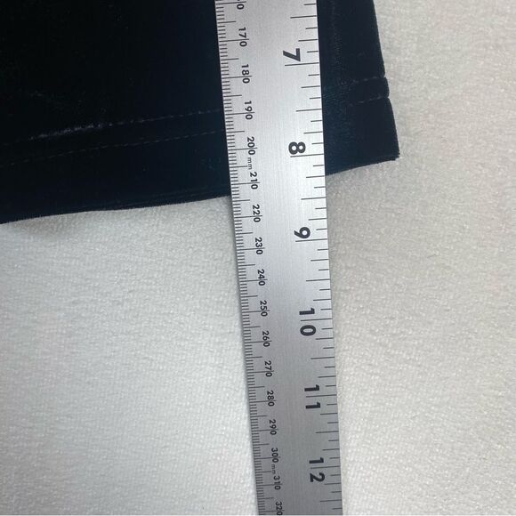 Summit Hill Black Mock Neck Short Sleeve Velvet Top Size Small - Picture 8 of 8